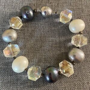 Pearl & Faceted Crystal Bracelet | Magnetic Clasp | 8”